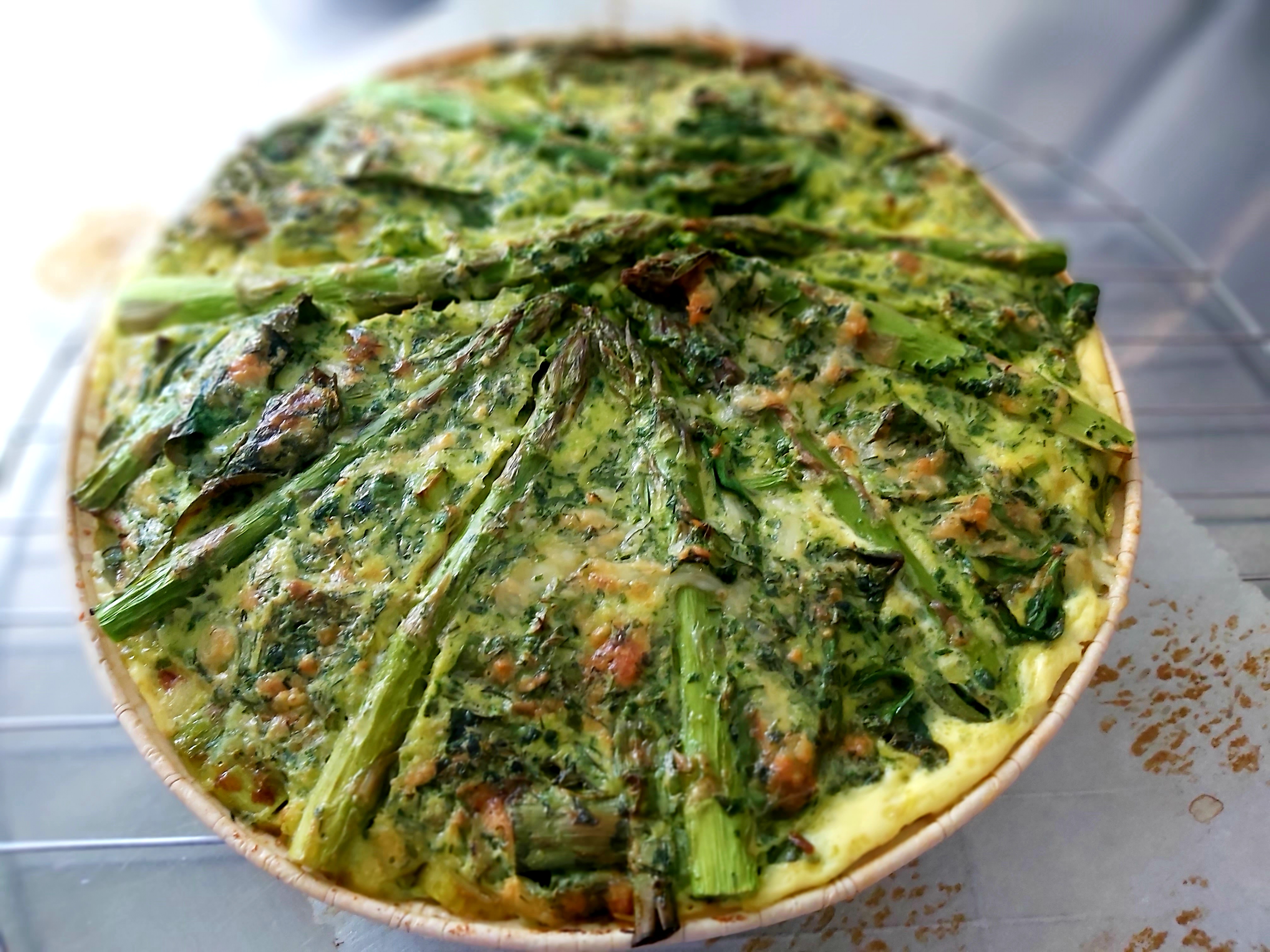 Asparagus, spinach and Emmental frittata